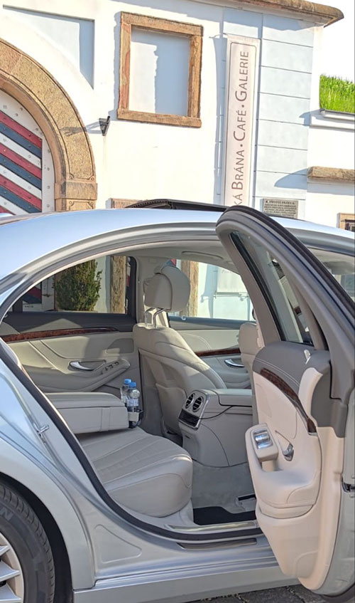 airport transfer praha